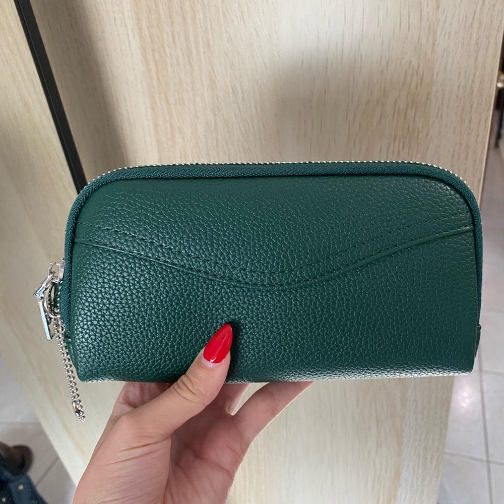 Green wallet